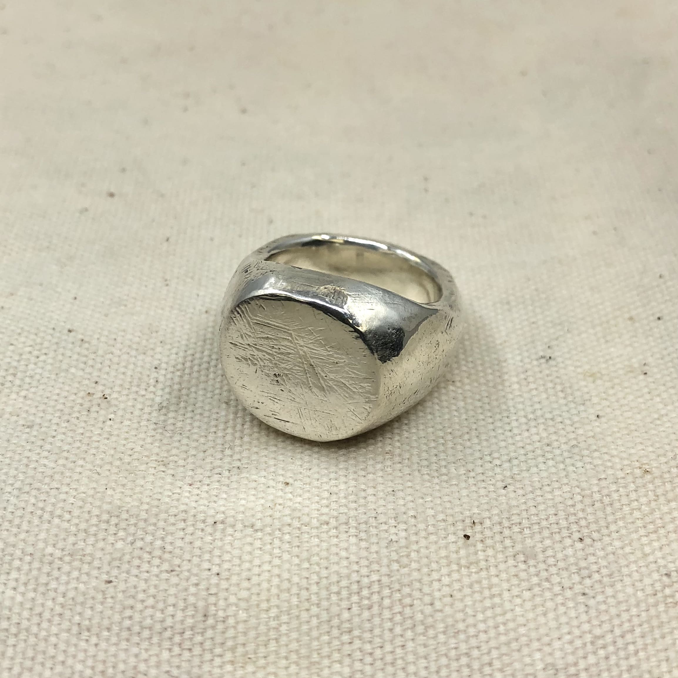 Round Signet Ring