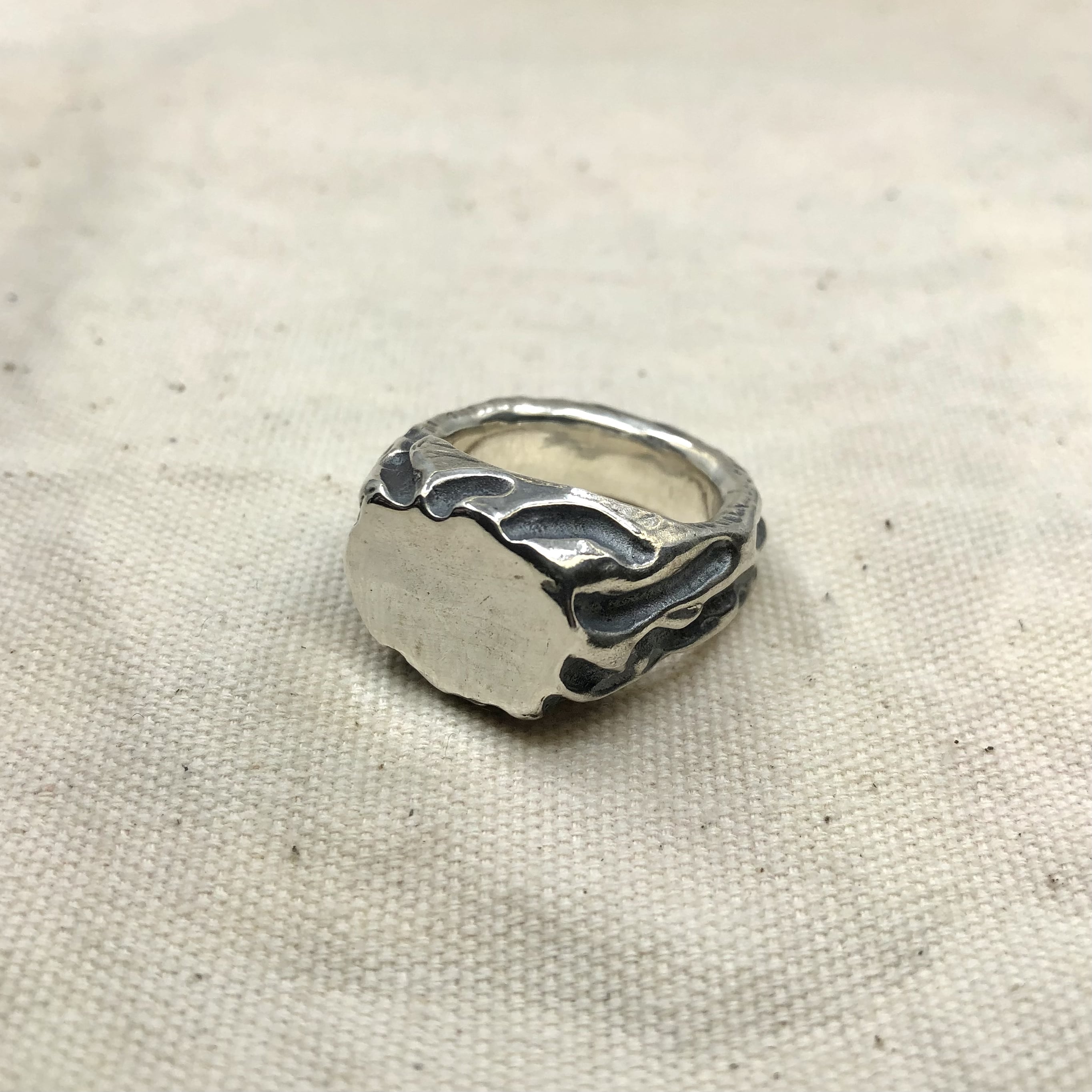 Flow Signet Ring