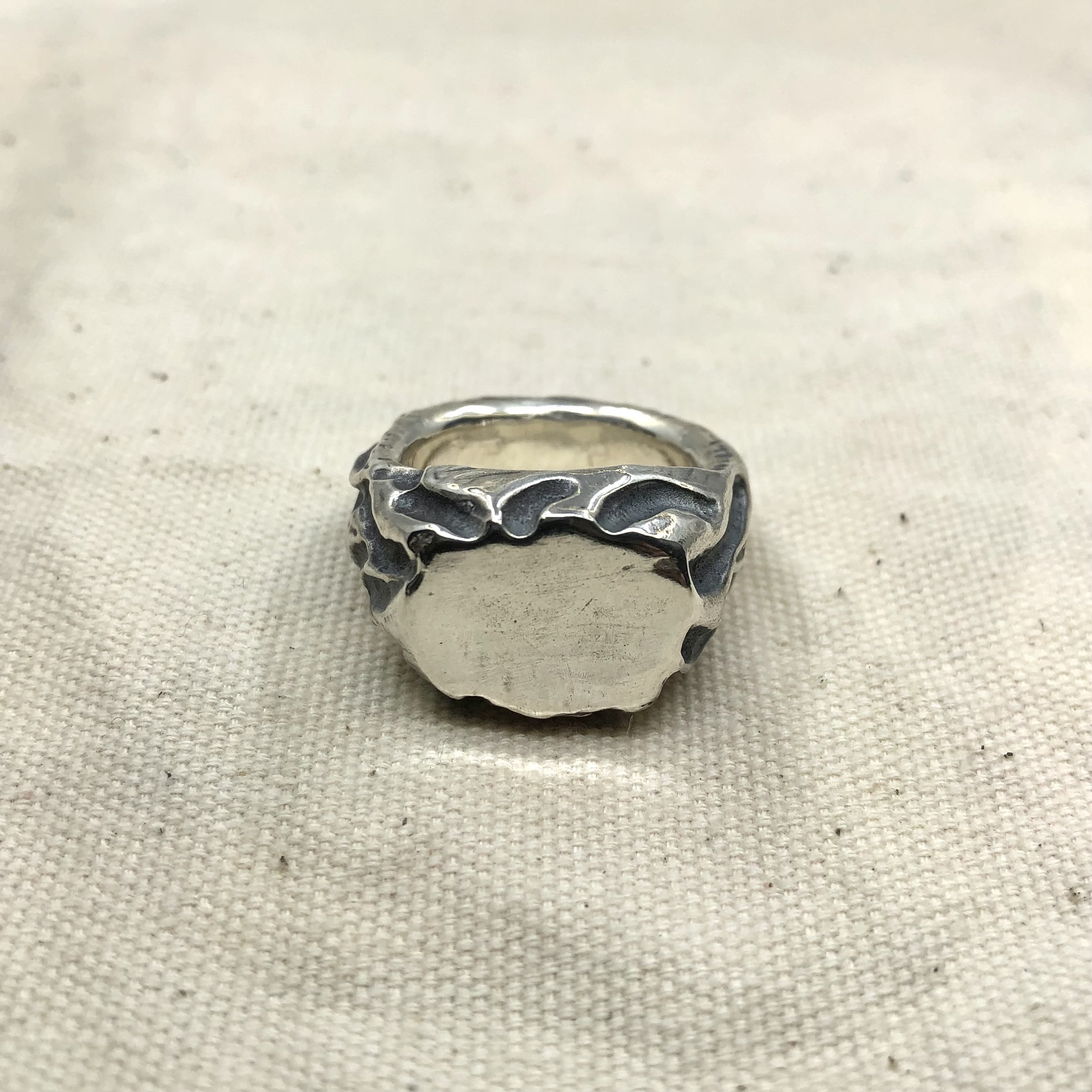 Flow Signet Ring