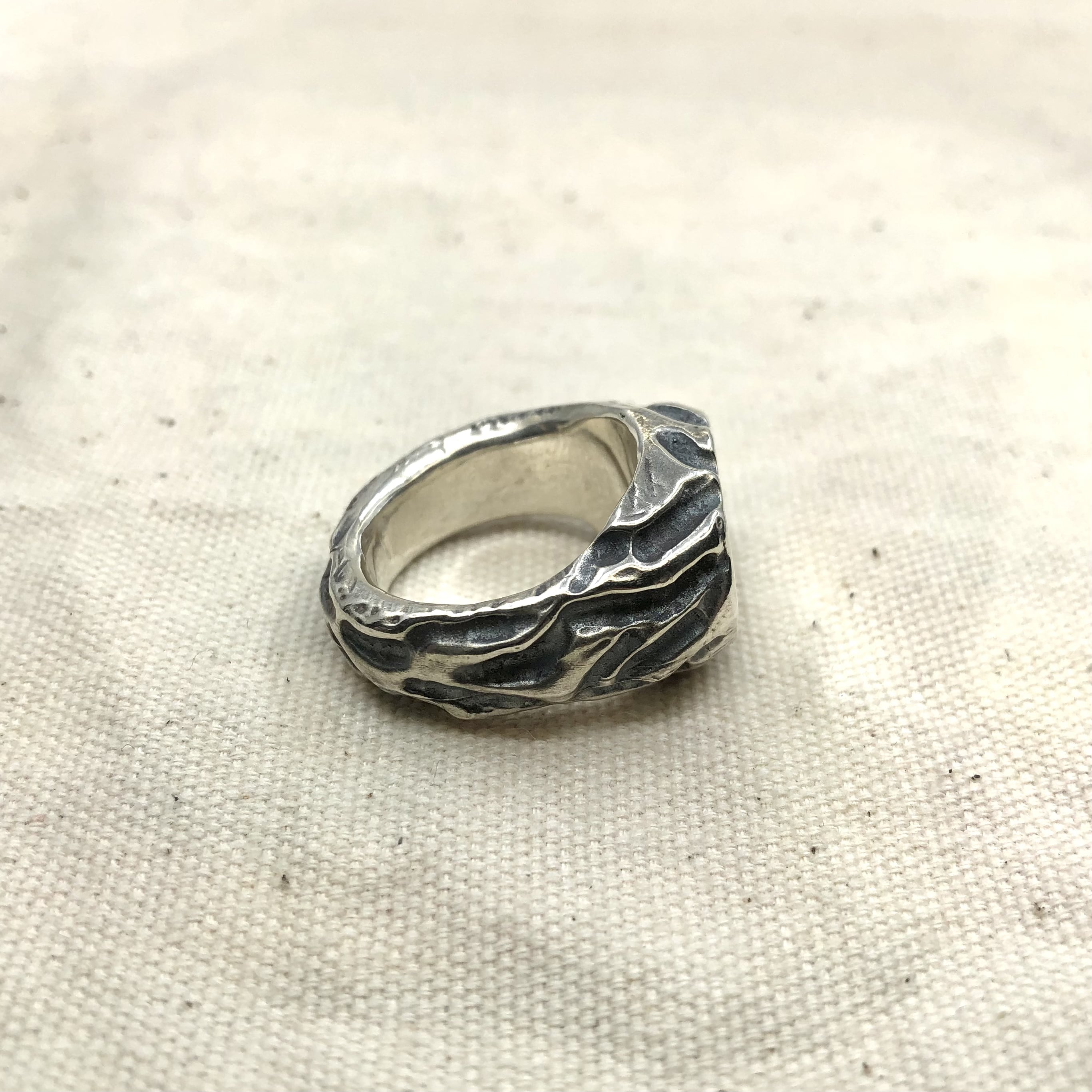 Flow Signet Ring