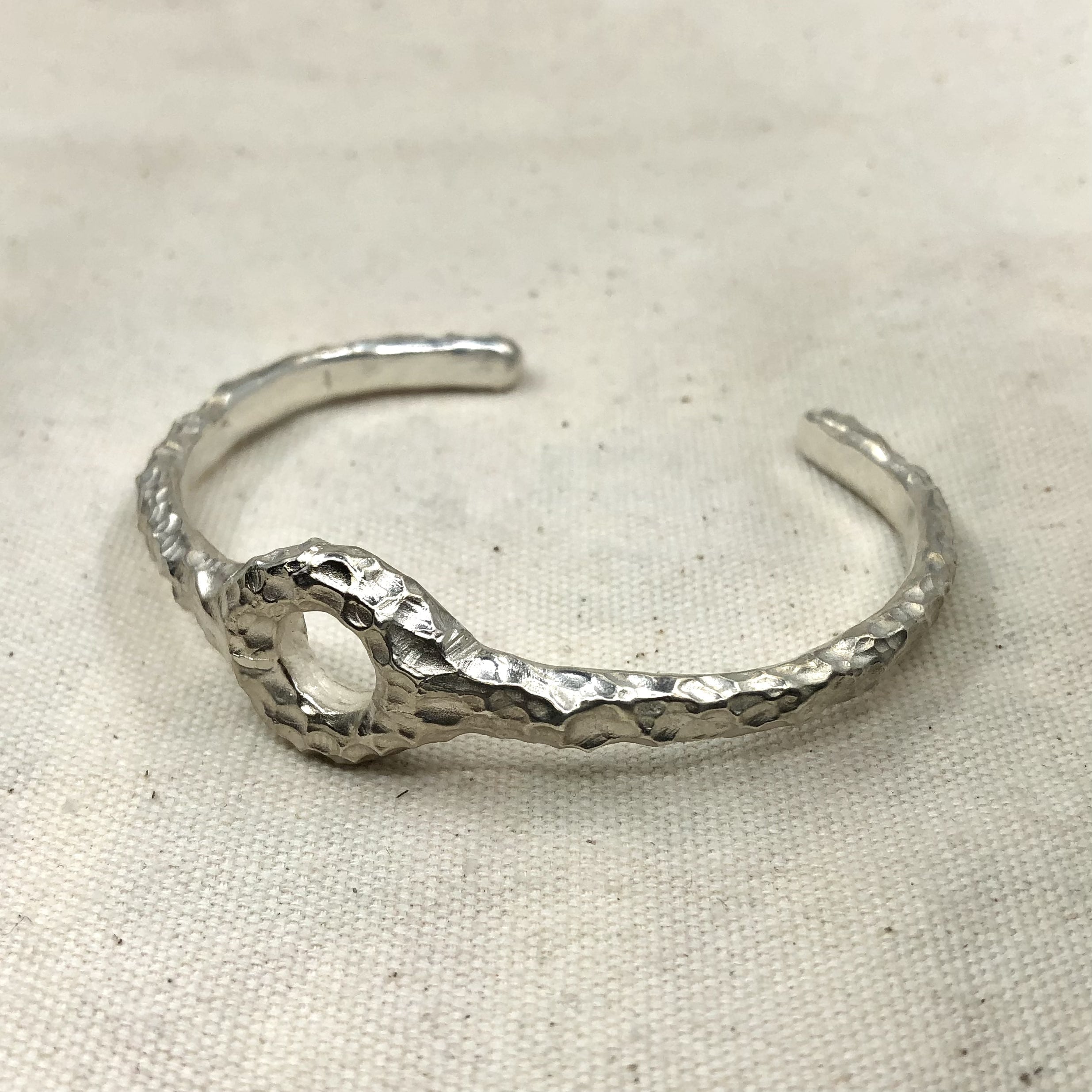 Halo Cuff