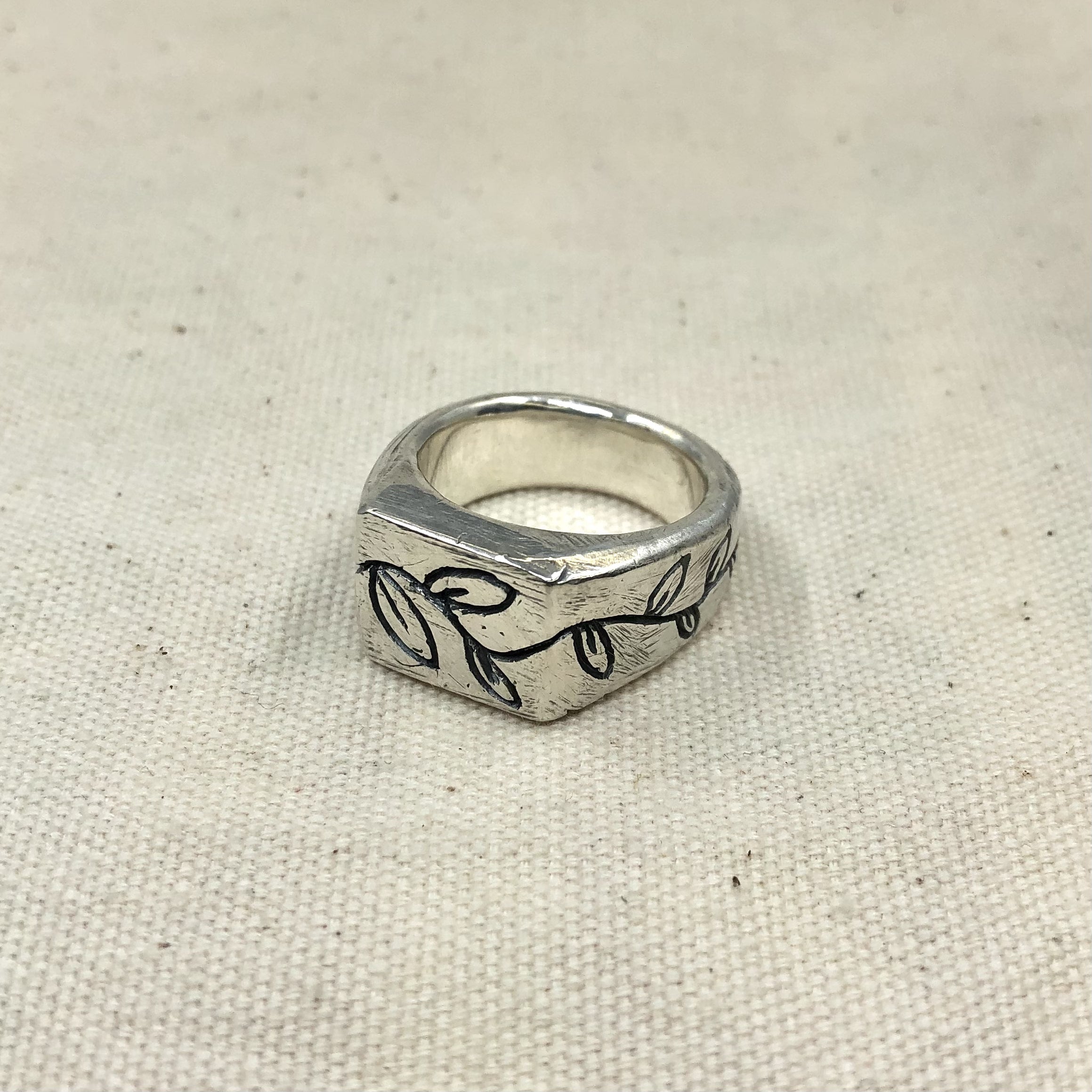 Laurel Signet Ring