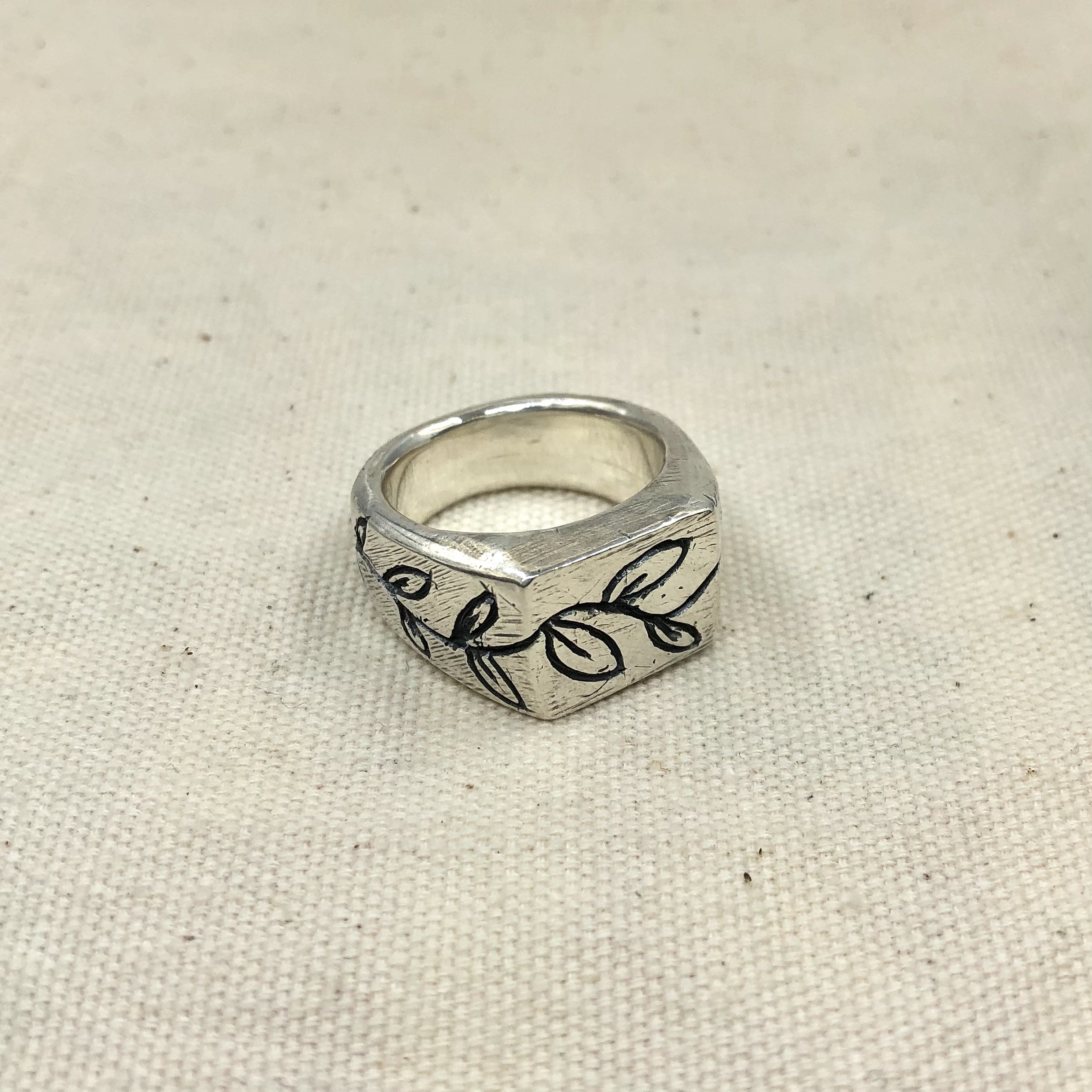 Laurel Signet Ring