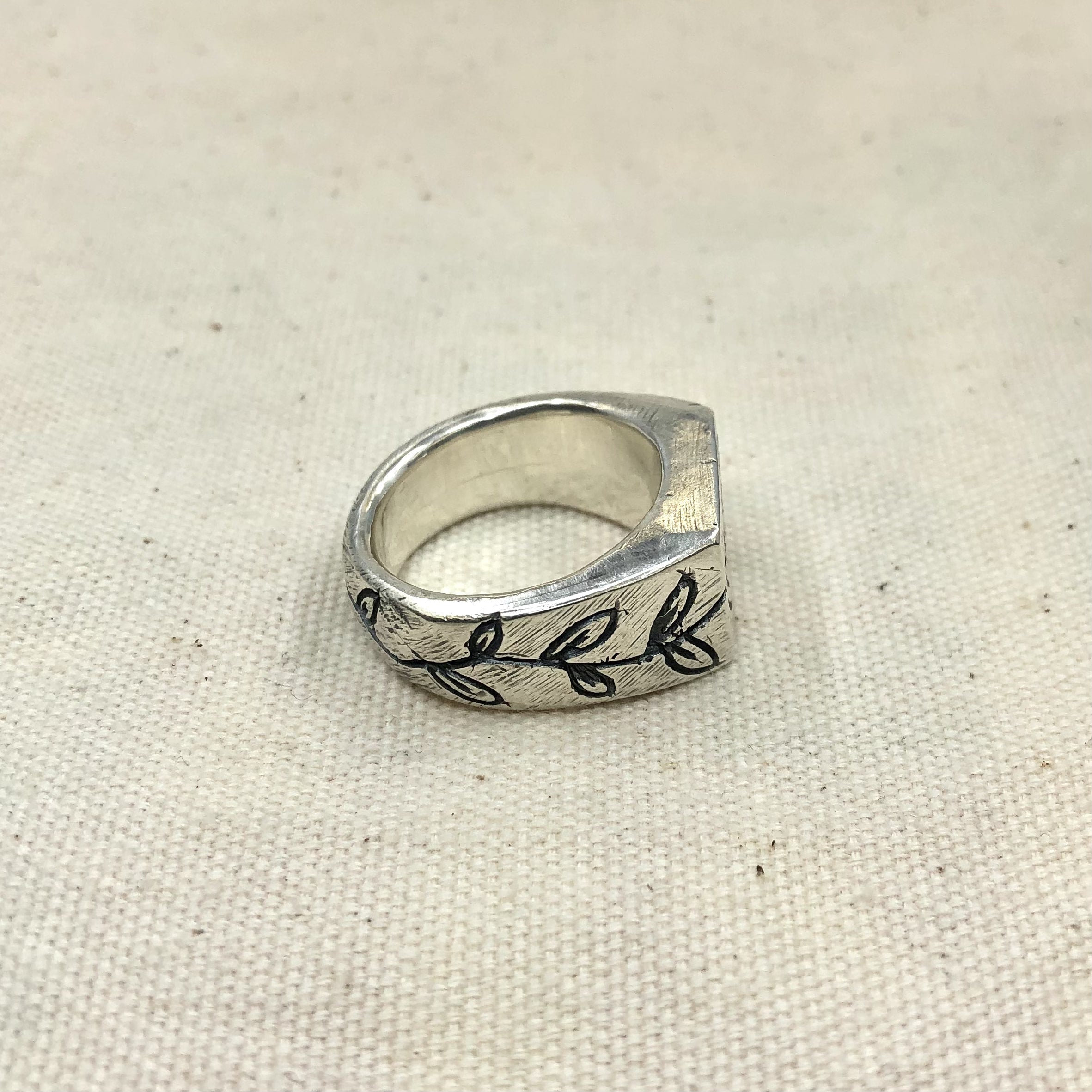 Laurel Signet Ring