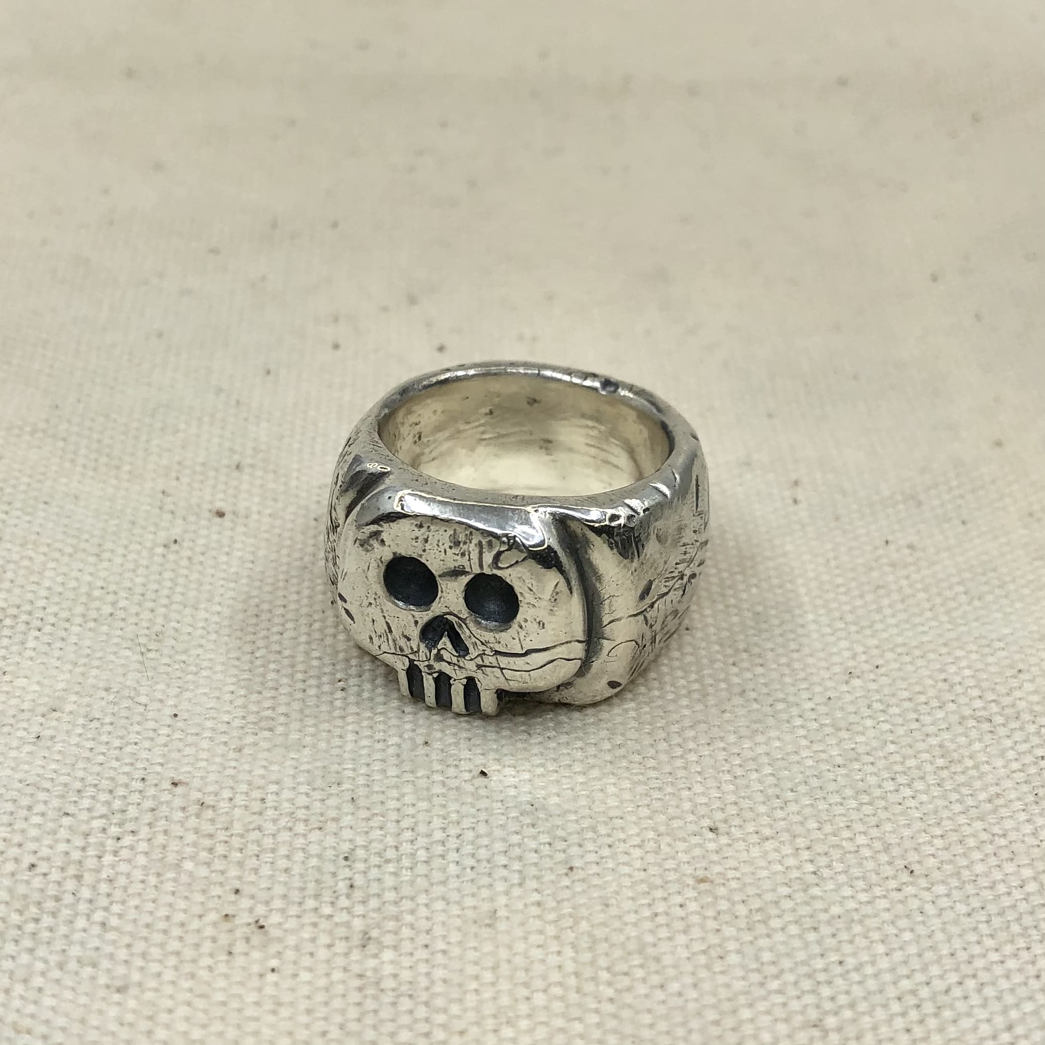 Skull Band