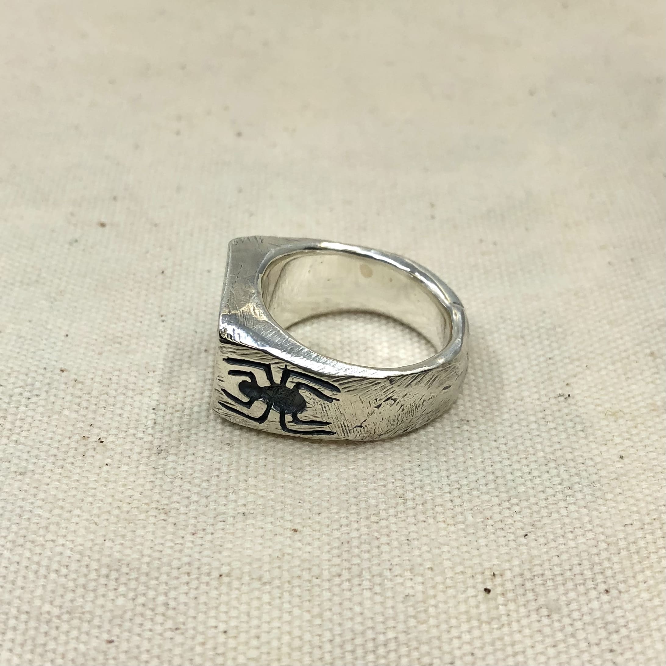 Spyder Signet Ring